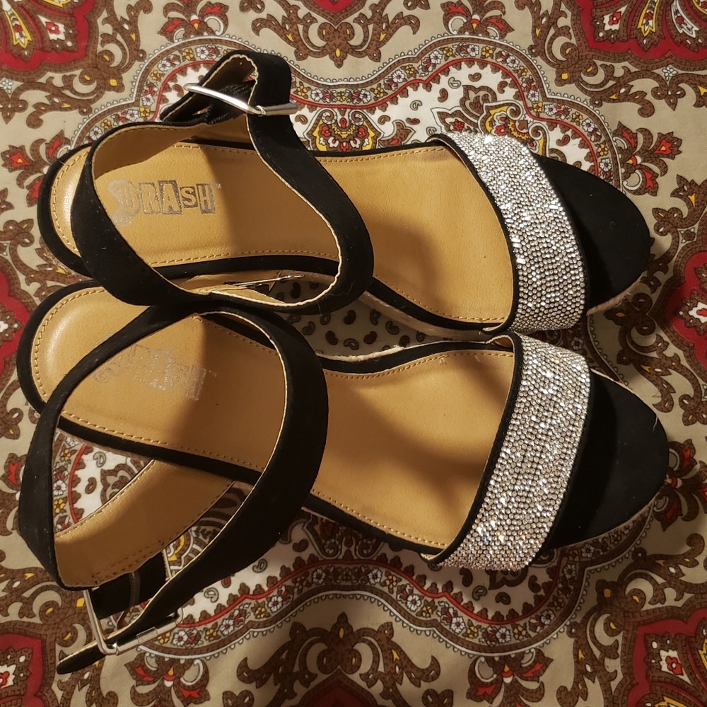 Women Shoes.